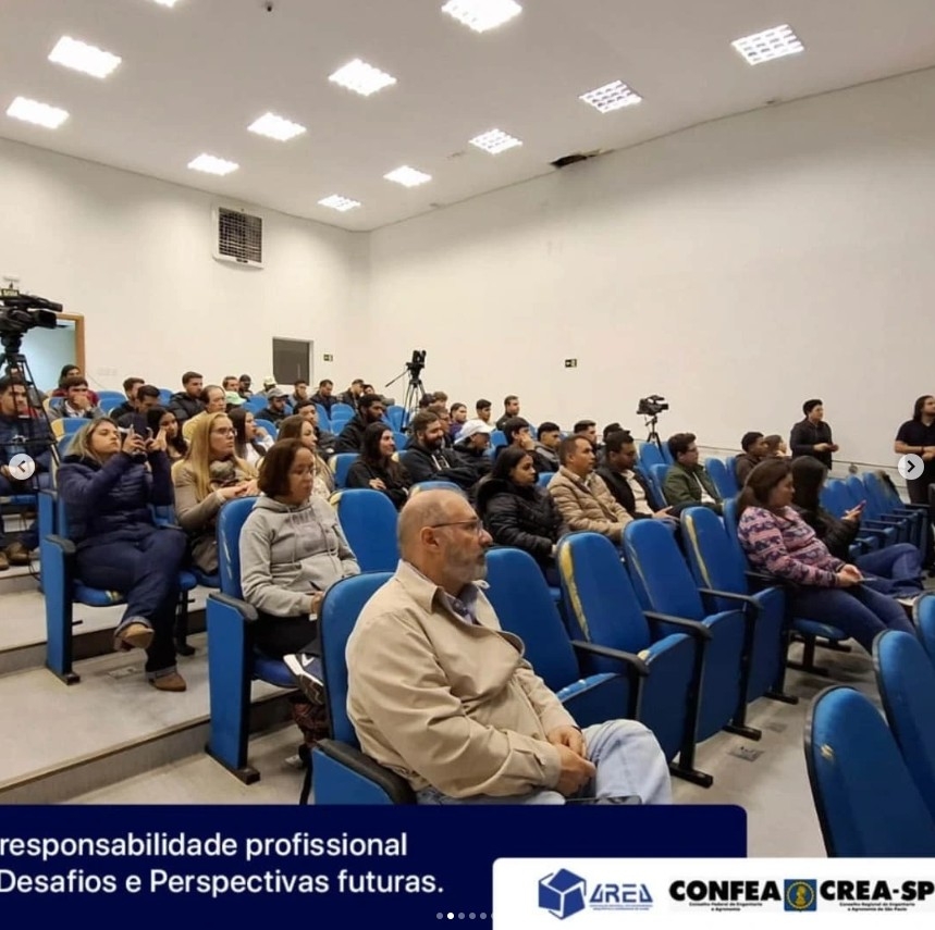 Encerramento do ciclo de palestras com a abordagem de ideias, visões e futuros possíveis. Encerramento do ciclo de palestras com a abordagem de ideias, visões e futuros possíveis.